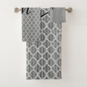 Personalisiert "Crimson and Gray" Badhandtuch Set (Insitu)