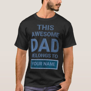 Personalisiert Dieser Phantastische Vater gehört z T-Shirt