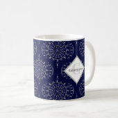 Personalisiert Ditsy Winter Snow Angels Snowmen Og Kaffeetasse (VorderseiteRechts)