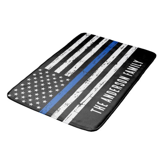 Personalisiert dünne blaue Linie Polizeiflagge Bad Badematte (Schrägansicht)