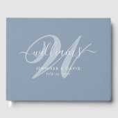 Personalisiert Dusty Blue Monogram Wedding Gästebuch (Vorderseite)