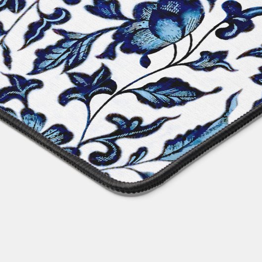 Personalisiert Exotic Chic Blue & White Floral Schreibtischunterlage (Ecke)