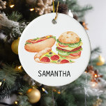 Personalisiert Fast Food Hamburger Pizza Hotdog Keramik Ornament<br><div class="desc">Dieses Design kann in dem Bereich personalisiert werden, der durch das Ändern des Fotos und/oder Textes zur Verfügung gestellt wird. Oder Sie können es anpassen, indem Sie den Mausklick auswählen, um weitere Optionen anzupassen, um die Farbe des Hintergrunds zu löschen oder zu ändern, Text hinzuzufügen, die Textfarbe oder den Stil...</div>
