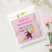 PERSONALISIERT GEBOREN ZU TUMBLE GYMNAST-GEGENSTÄN GESCHENKTÜTCHEN (Versiegelt)