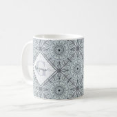 Personalisiert geflorale Harmonie Gray Mandala Kaffeetasse (Vorderseite Links)