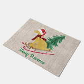 Personalisiert Golden Retriever Xmas Sled Burlap Fußmatte (Schrägansicht)