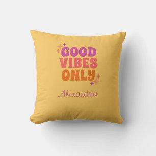 Personalisiert Good Vibes Yellow Kissen