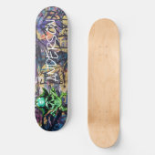 Personalisiert Graffiti Green Pirate Skull & Cross Skateboard (Vorderseite)