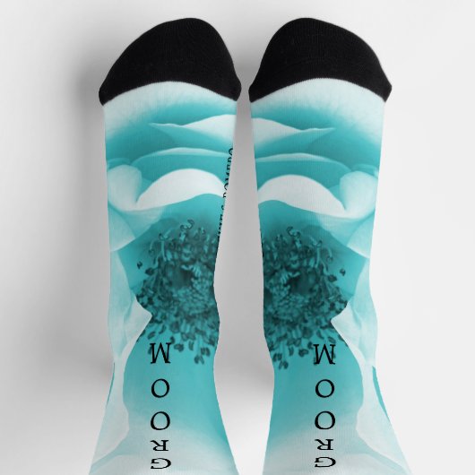 Personalisiert GROOM Abstrakt Blue & White Florals Socken (Oben)