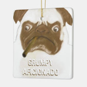Personalisiert Grumpy AFICIONADO Puggy Cigar Keramikornament (Links)