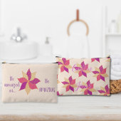Personalisiert Happy Blume Accessory Pouch Zubehörtasche