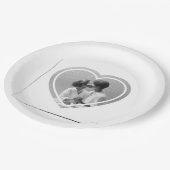 Personalisiert herz-förmige Foto-Hochzeit Pappteller (Schrägansicht)