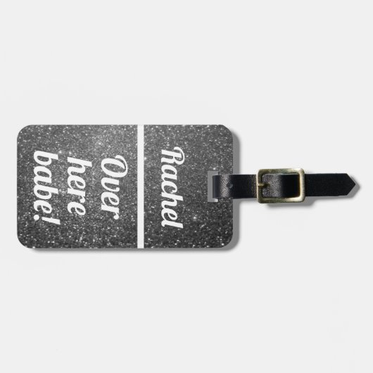 Personalisiert hier drüben Babe | Funny Luggage Ta Gepäckanhänger (Vorderseite horizontal)