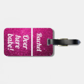 Personalisiert hier drüben Babe | Funny Luggage Ta Gepäckanhänger (Rückseite horizontal)