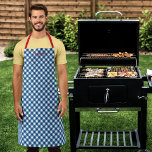 Personalisiert Ihren Namen Blue Gingham hinzufügen Schürze<br><div class="desc">Personalisierte Schürze mit einem blauen Gingham-Muster und einem roten Skript für Ihren Namen. Es ist ein großartiges Geschenk für einen, der gerne kocht oder GRILLEN. Personalisieren Sie es, indem Sie den Platzhalter-Text ersetzen. Für weitere Optionen, wie zum Beispiel den Schriftart zu ändern und ihn zu vergrößern oder zu verändern, klicken...</div>