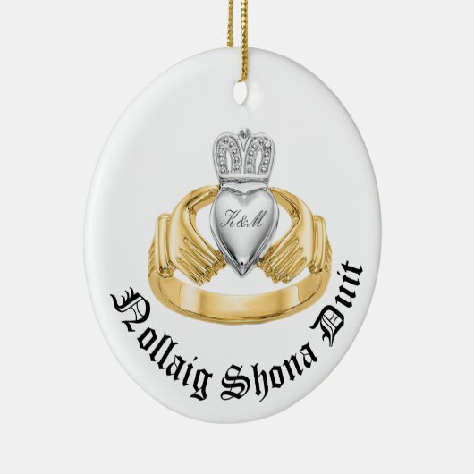 Personalisiert Irish Claddagh - Nollaig Shona Duit Keramik Ornament (Rechts)