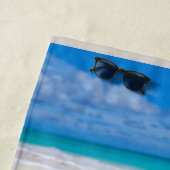 Personalisiert ist das Strandtuch O'clock Beach (Beispiel)