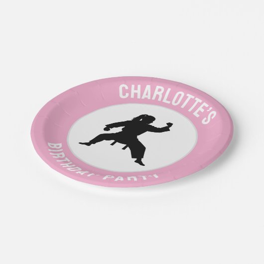 Personalisiert Karate / Taekwondo / Judo Geburtsta Pappteller (Schrägansicht)