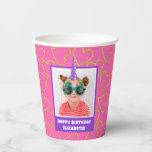 Personalisiert Kid Foto Happy Birthday Unicorn Pappbecher<br><div class="desc">Feiern Sie Ihren kleinen Tag stilvoll mit dieser festlichen, individuell gestalteten Pink-Papiertasse, die ein lustiges Foto mit einem lila Einhornhorn bietet. Im Hintergrund sind die hübschen goldenen Glitzer-Herzen. Personalisieren Sie dieses helle Design mit einem Foto Ihres Geburtstagsjungen oder -mädchens. Fügen Sie eine besondere Touch mit einem personalisierten Gruß hinzu, wie...</div>