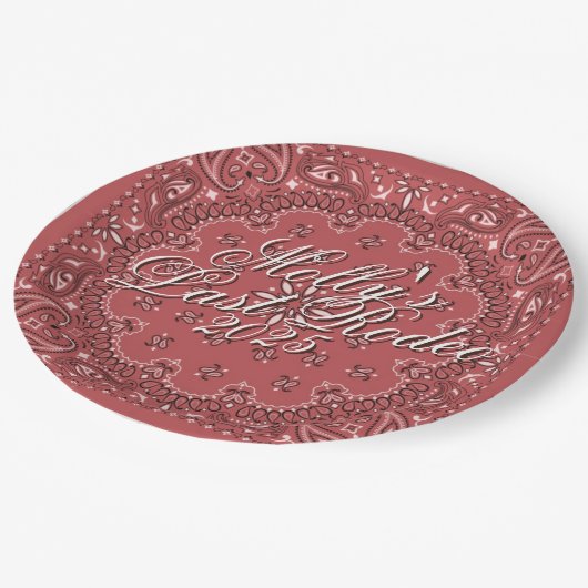 Personalisiert Letzte Rodeo Roter Western Bachelor Pappteller (Schrägansicht)