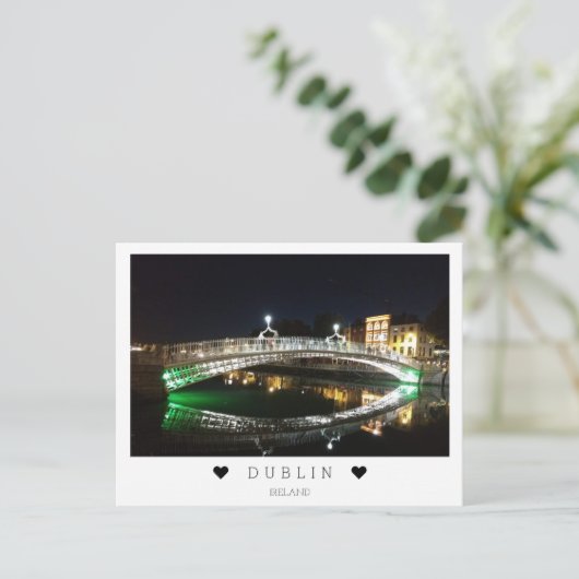 Personalisiert, Liffey River in Dublin, Irland Postkarte (Stehend Vorderseite)