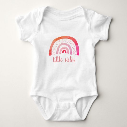 Personalisiert Little Sister Boho Rainbow Baby Strampler (Vorderseite)