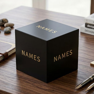 Personalisiert mit 5 Nachnamen oder Spitznamen dar Würfel