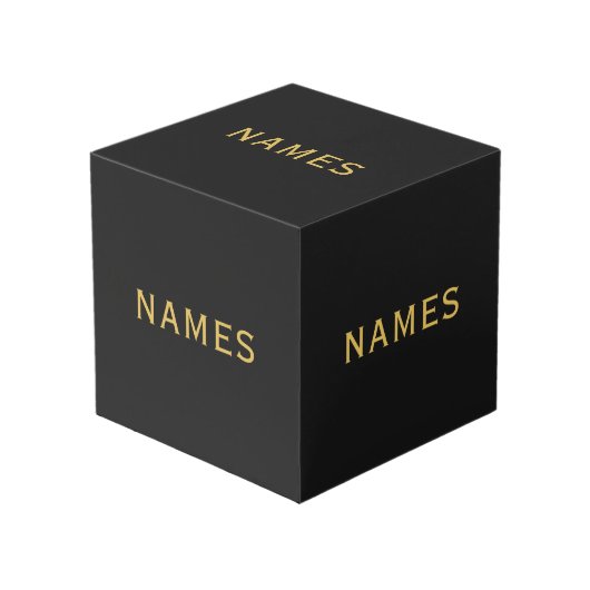 Personalisiert mit 5 Nachnamen oder Spitznamen dar Würfel (Vorderseite Schrägansicht)