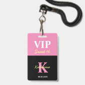 Personalisiert Mit Monogramm Black Modern Sweet 16 Ausweis (Vorderseite mit Lanyard)