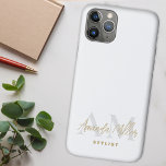 Personalisiert mit Name White Gold Modernes Monogr Case-Mate iPhone Hülle<br><div class="desc">Das Personalisierte iPhone mit dem Namen White Gold Moderne Monogram iPhone Case - ein elegantes und stilvolles Accessoire, das Personalisierung mit erstklassigem Telefonschutz verbindet. Dieses monogramm Handy-Gehäuse verfügt über einen individuelle Name und ein Monogramm in elegantem handgeschriebenem kursivem Skript und schafft so ein Signaturbild. Diese speziell für iPhone- und Samsung...</div>