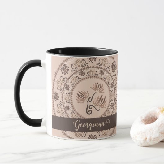 Personalisiert Mocha Rokoko Revival Dot Mandala Tasse (Mit Donut)