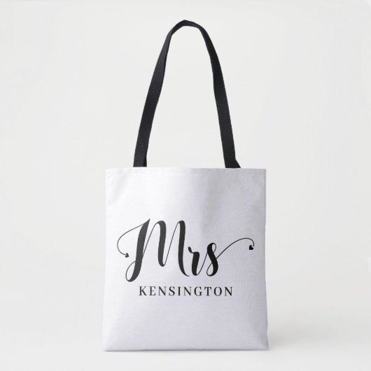 Personalisiert Modern Mrs. Newlywed Typography Tasche (Vorderseite)