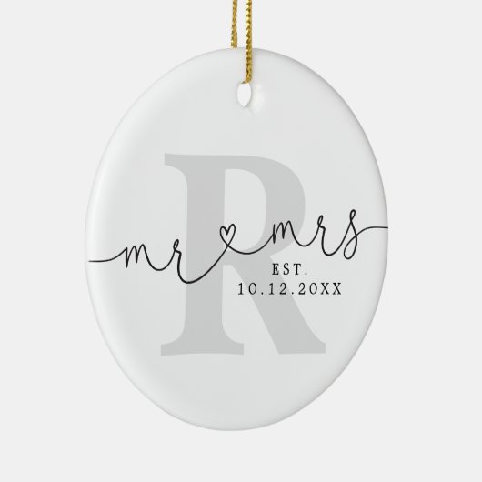 Personalisiert Monogram Mr. Mrs Keramik Ornament (Rechts)