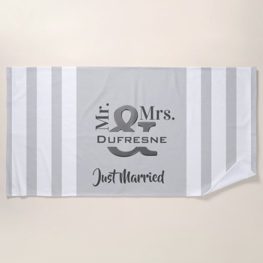 Personalisiert "Mr. & Mrs." Nur verheiratet/Jahres Strandtuch (Vorderseite)