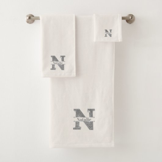 Personalisiert N Initial Silver Monogram Ihr Name Badhandtuch Set (Insitu)