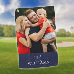Personalisiert Name Golf Clubs Foto Navy Blue Golfhandtuch<br><div class="desc">Personalisieren Sie mit Ihrem besonderen Foto und Namen in klassischer Typografie,  um ein einzigartiges Golfgeschenk zu schaffen und für jeden Golfer zu behalten. Entwickelt von Thisisnotme©</div>