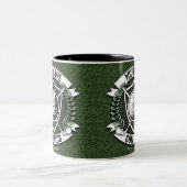 Personalisiert NAME Golfer Golfclub Turf Clubhaus Zweifarbige Tasse (Mittel)