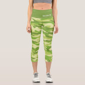 Personalisiert Name Green Camouflage Muster Capri Leggings (Vorderseite)