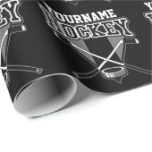Personalisiert NAME Hockey Player Stick Puck Team Geschenkpapier (Rolleneckpunkt)
