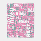 Personalisiert Name Pink White Repeat Typografy Fleecedecke (Vorderseite)