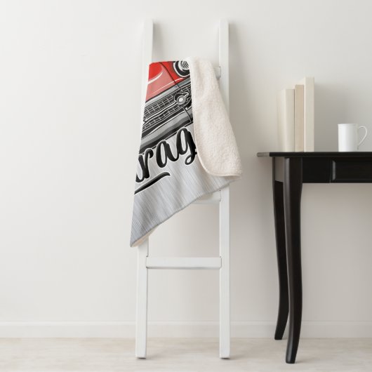 Personalisiert NAME Retro Red Classic Autogarage Sherpadecke (Beispiel)