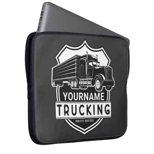 Personalisiert NAME Trucking Big Rig Semi Trucker Laptopschutzhülle (Vorne Rechts)