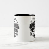 Personalisiert NAME Trucking Big Rig Semi Trucker Zweifarbige Tasse (Mittel)