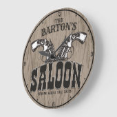 Personalisiert NAME Wild West Gun Revolver Saloon Große Wanduhr (Winkel)