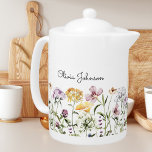 Personalisiert Name Wildblume Garten<br><div class="desc">Bringen Sie eine Touch Naturschönheit in Ihren Raum mit unserem Personalisierten Name Wildblume Garden Teapot . Entdecken Sie eine wunderschöne Sammlung von bunten Blumen,  die den Charme der Natur in Innenräumen bringen wird. Du kannst ihm deinen Namen hinzufügen. Geeignet als Geschenk für Natur- und Blume-Liebhaber.</div>