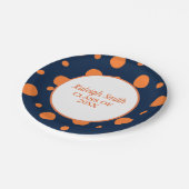 Personalisiert Navy Blue Orange Polka Dot Abschlus Pappteller (Schrägansicht)