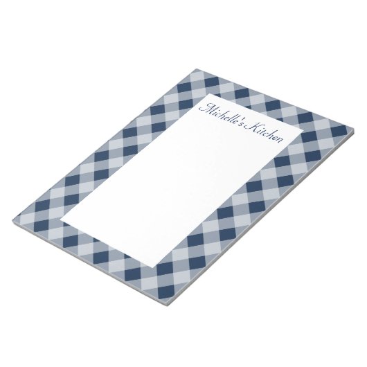 Personalisiert Navy Gingham Notepad Notizblock (angewinkelt)
