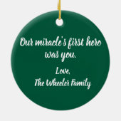 Personalisiert NICU Nurse Christmas Coquette Bow Keramik Ornament (Hinten)