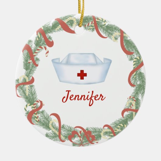 Personalisiert Nurse Hat Weihnachtswreath Keramik Ornament (Vorne)