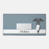 Personalisiert Nurse Medical Dusty Blue Name Schreibtischunterlage (Tastatur & Maus)